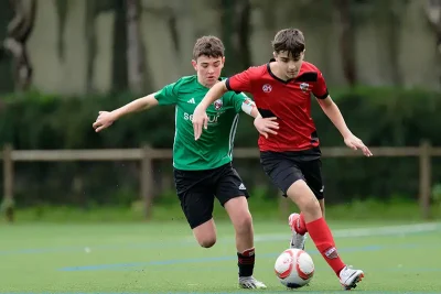 Jugadores de categoría infantil del equipo de fútbol Astrabuduako Futbol Taldea de Astrabudua, Erandio (Bizkaia)