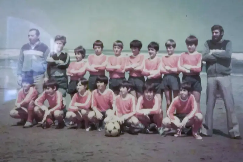 Jugadores del Astrabuduako FT posando antes de jugar un partido