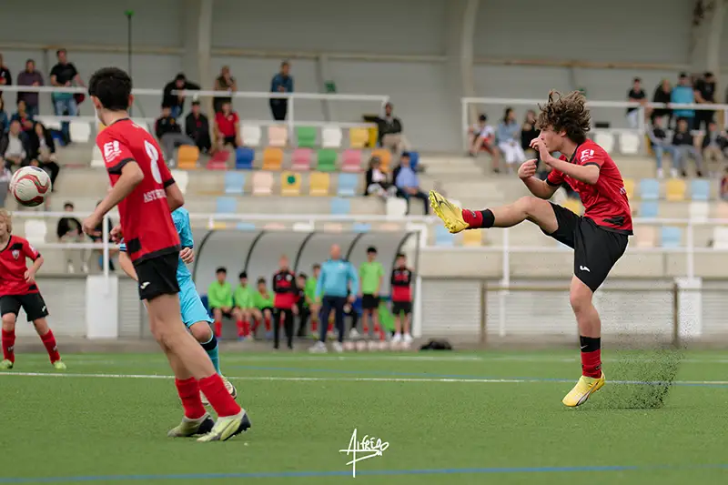 Jugadores de categoría infantil del equipo de fútbol Astrabuduako Futbol Taldea de Astrabudua, Erandio (Bizkaia)